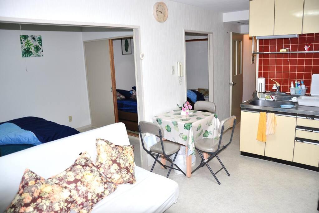 アイム北10条 Apartamento Sapporo Exterior foto